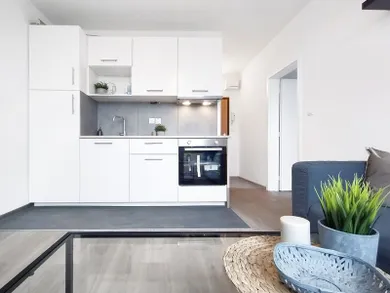 Na prenájom 2-izbový byt, 36 m², Malacky, Štúrova