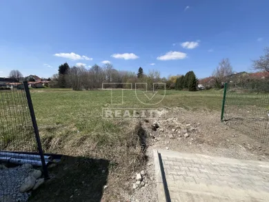 Na predaj pozemok, 433 m², Liptovský Mikuláš