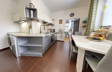 Na predaj 3-izbový byt, 65 m², Rimavská Sobota