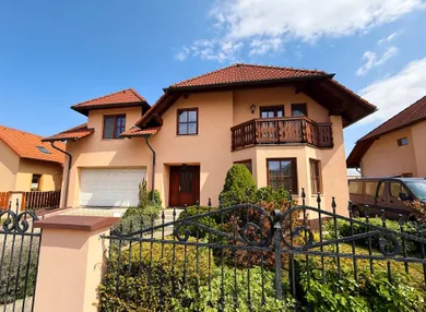 Domy na predaj, Trenčín · €529 900