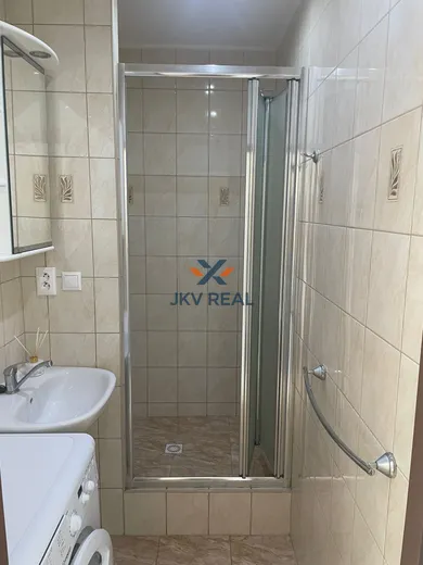 Na predaj 1-izbový byt, 36 m², Levice, Saratovská