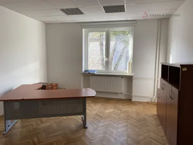 Lokale komercyjne na wynajem, Bratislava-Ružinov · €1000
