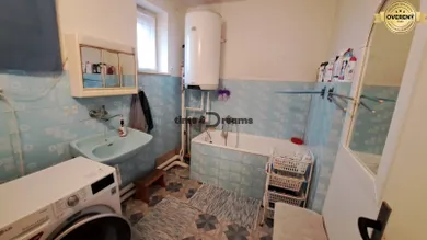 Na predaj 6-izbový dom, 170 m², Hrušovany