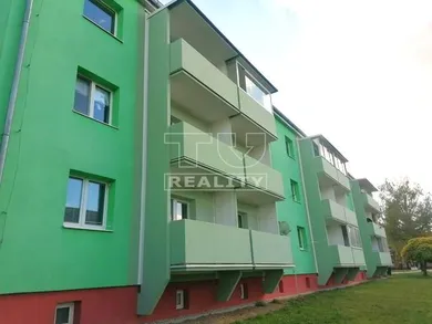 Na predaj 1-izbový byt, 34 m², Dubnica nad Váhom