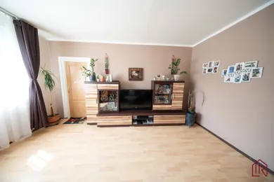Na predaj 4-izbový byt, 79 m², Prešov, Ďumbierska