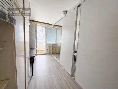 Na predaj 3-izbový byt, 75 m², Bratislava-Petržalka, Šustekova