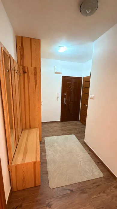 Na predaj 2-izbový byt, 70 m², Holíč, Pri kaštieli