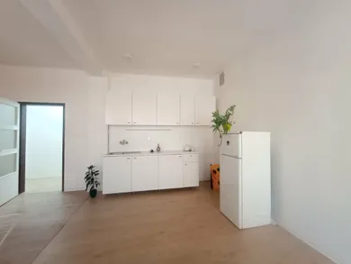 Obiekty na sprzedaż, Bratislava-Staré Mesto · €415 000