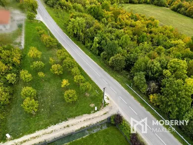 Na predaj pozemok, 997 m², Vršatské Podhradie, Horné Dúžavy