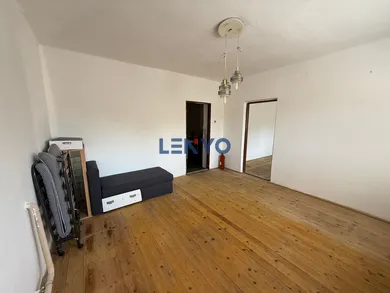 Na predaj 4-izbový dom, 74 m², Trnovec nad Váhom, Školská