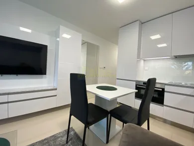 Na prenájom 1-izbový byt, 30 m², Piešťany, Rekreačná
