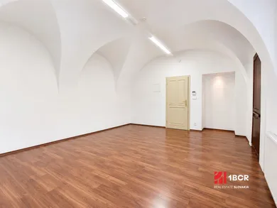 Na prenájom komerčné v Pezinok · €550 · Dokončené