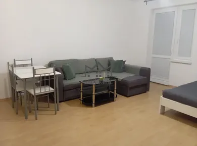 Kiadó lakások, 1-szobás, Bratislava-Petržalka · €600