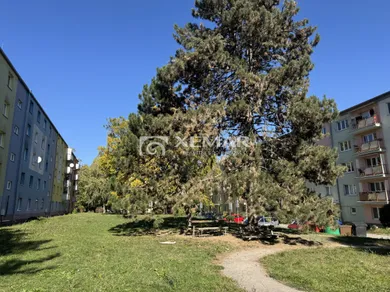 Na predaj 2-izbový byt, 56 m², Banská Bystrica