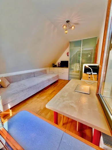 Na predaj 6-izbový dom, 204 m², Modra, Okružná