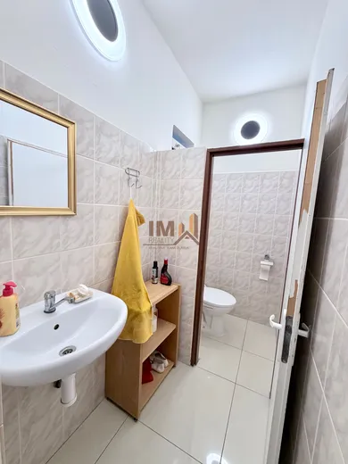Na predaj objekt, 700 m², Šurany