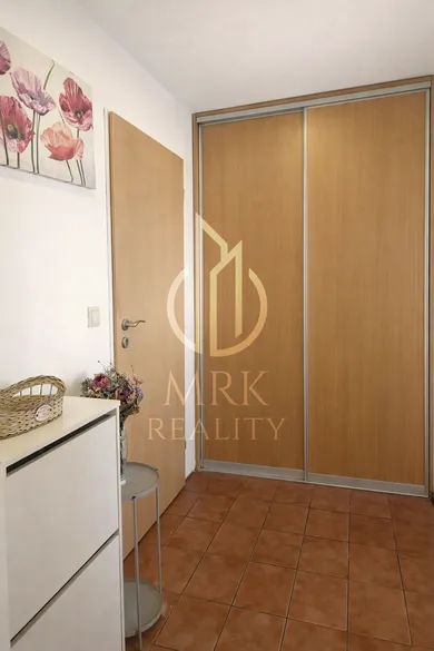 Na predaj 4-izbový byt, 88 m², Bratislava-Petržalka, Wolkrova