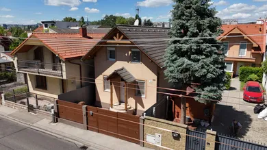 Дома на продажу, 4-комнатные, Bratislava-Ružinov · €491 700