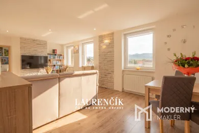 Na predaj dom, 202 m², Nitrianske Pravno, Športová