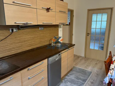 Mieszkania na sprzedaż, 2-pokojowe, Levice · €115 000