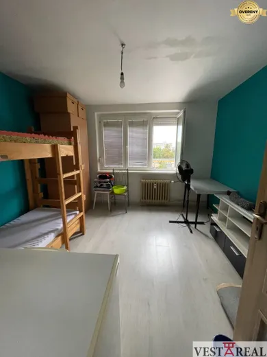 Na predaj 3-izbový byt, 74 m², Galanta, Parková
