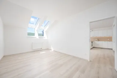 Na prenájom 2-izbový byt, 66 m², Púchov, Hollého