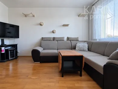 Na predaj 3-izbový byt, 76 m², Tlmače, Lipová 70/9