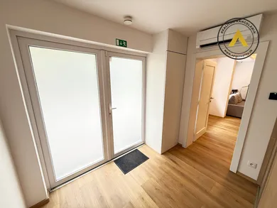 Na prenájom 3-izbový byt, 100 m², Piešťany, Ružová
