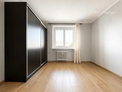 Na predaj 1-izbový byt, 32 m², Dubnica nad Váhom, Bratislavská