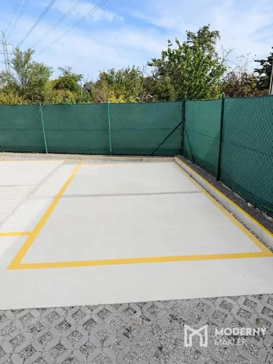 Objekty na predaj, Bratislava-Ružinov · €75 000