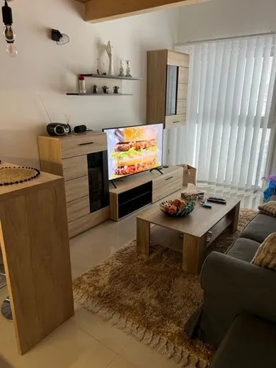 Na prenájom 2-izbový byt, 40 m², Bratislava-Ružinov, Pod gaštanmi