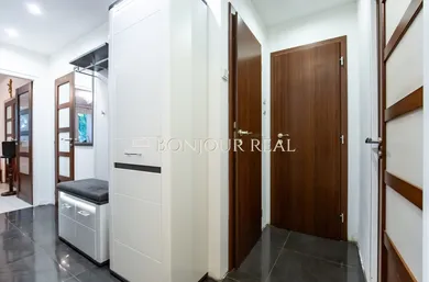 Na predaj 3-izbový byt, 64 m², Trnava, Ulica Gejzu Dusíka