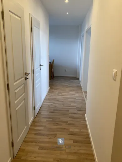 Na prenájom 2-izbový byt, 63 m², Bratislava-Nové Mesto, Pluhová