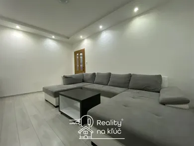 Na predaj 2-izbový byt, 52 m², Nové Zámky, G. Bethlena