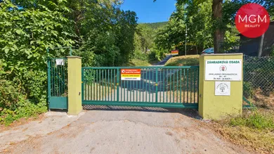 Na predaj rekreačný dom, 385 m², Žilina