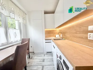 Квартири в оренду, 2-кімнатні, Čadca · €550