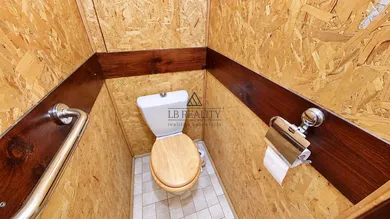 Na predaj 3-izbový byt, 65 m², Bratislava-Karlova Ves, Levárska