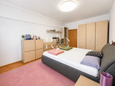 Na predaj 2-izbový byt, 58 m², Banská Bystrica