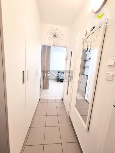 Na predaj 1-izbový byt, 31 m², Bratislava-Dúbravka, Landauova