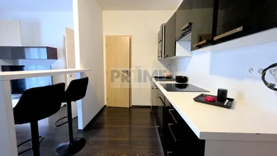 Na prenájom 2-izbový byt, 42 m², Bratislava-Petržalka, Betliarska