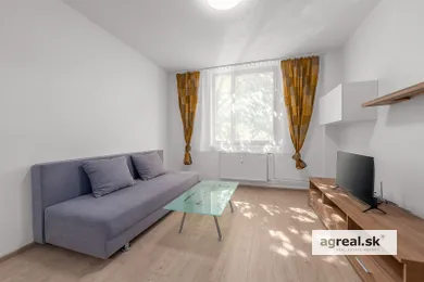 Mieszkania na sprzedaż, 1-pokojowe, Bratislava-Petržalka · €175 000