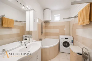 Na predaj 5-izbový dom, 170 m², Topoľníky
