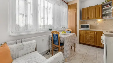 Na predaj 1-izbový byt, 35 m², Bratislava-Nové Mesto, Račianska