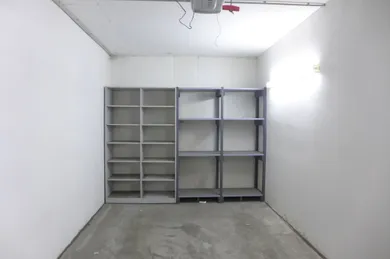 Na predaj objekt, 17 m², Bratislava-Petržalka, Námestie Hraničiarov
