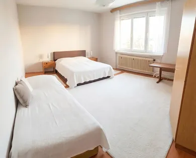 Na predaj dom, 220 m², Záhorská Ves, Stupavská