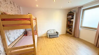 Na predaj 2-izbový byt, 52 m², Svit