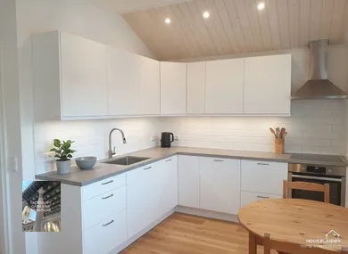 Na predaj 5-izbový dom, 210 m², Nitra
