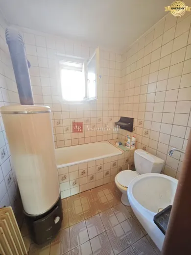 Na predaj 5-izbový dom, 120 m², Banská Bystrica, Senická cesta