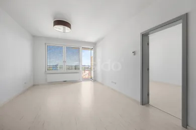 Na predaj 2-izbový byt, 53 m², Bratislava-Rača, Kadnárova