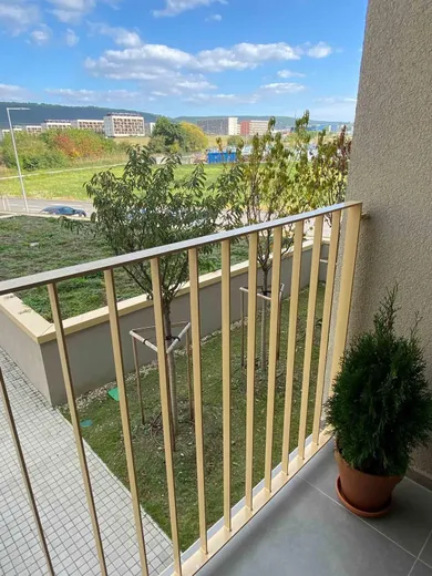 Na predaj 1-izbový byt, 32 m², Bratislava-Devínska Nová Ves